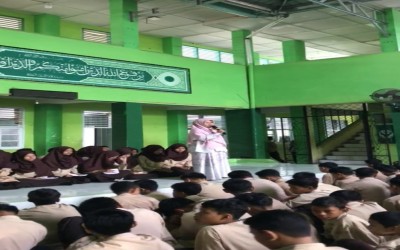 Rahimi Ikhwani Ajak Siswa Aktif Beramal